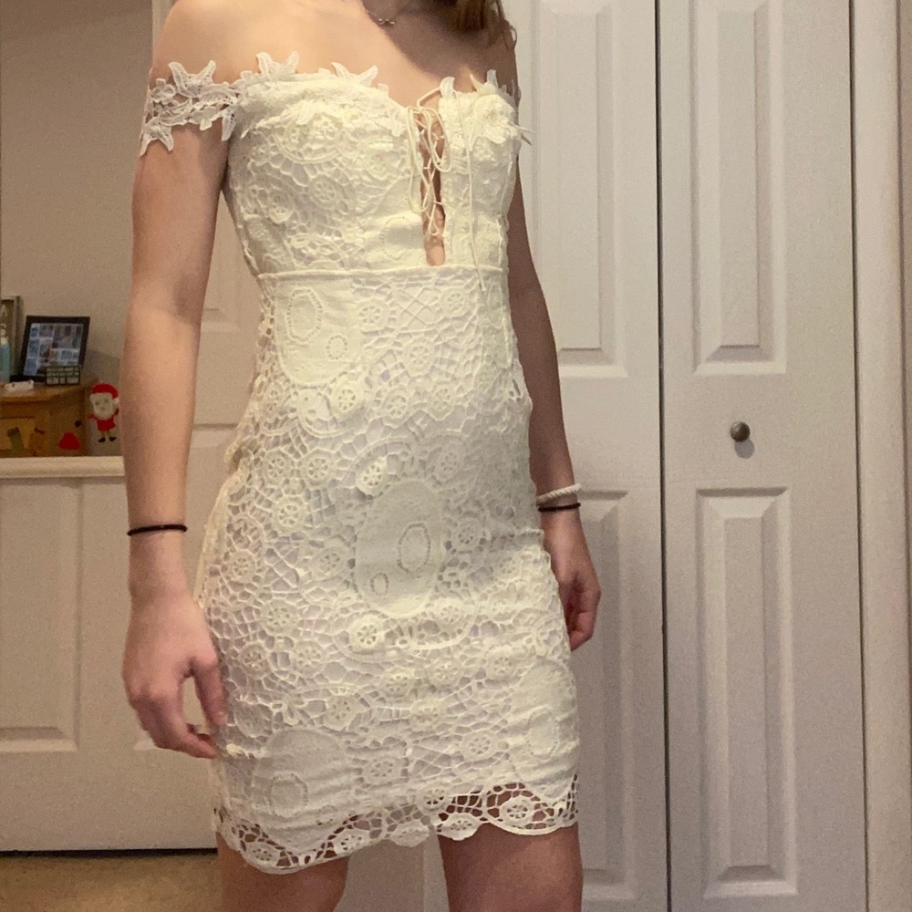 White lace dress